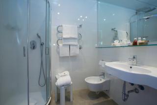 Hotel Berna - Milano - 9