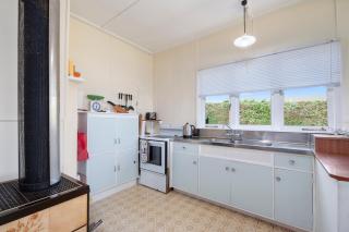 Marina Views - Motuoapa Bach - 4