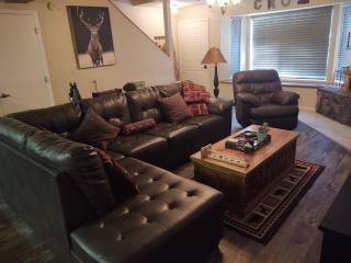 2BR Gated Escape With A Pool And Walk to Dining and Trails - 8