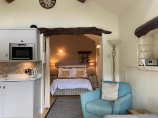 Swallow Barn - 8