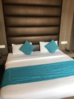 Hotel Trihari - 2