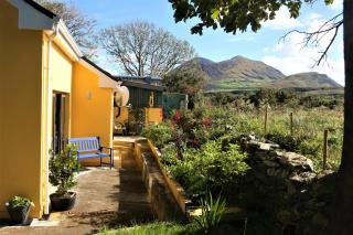 An Nead Beag only 2 miles from Louisburgh - 8