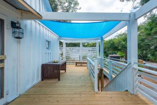 808 E Ashley - The Board and Batten - 3 Bedrooms near Ocean - 5