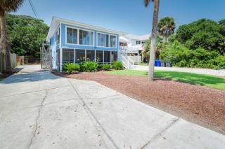 704 W Ashley - Blue Sky - Heated Swimming Pool - Across the Street from Ocean - 9