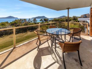 Shoalhaven 4 28 Voyager Cl - waterfront unit with stunning views and Wifi - Nelson Bay - 9