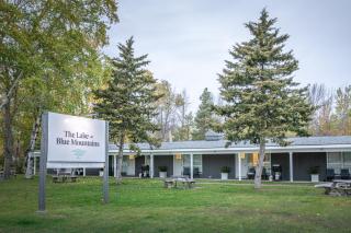 Boutique Suite #2 - 1