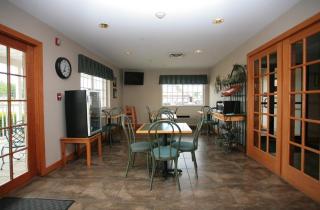 Best Western Flora Inn - 8