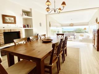 Villa Catalina Stunning 4bedroom villa with air conditioning sea views & private swimming pool ideal for families - 3