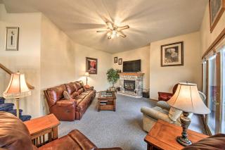 Grand Getaway w/ Hot Tub & pool Spokane Va - 5