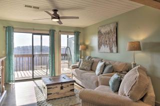 Unwind Fireside Ozark Mtn Condo with Resort Perks! - Branson - 6