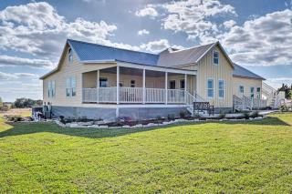 Pool, Hot Tub and Game Room Schulenburg Retreat - Schulenburg - 0