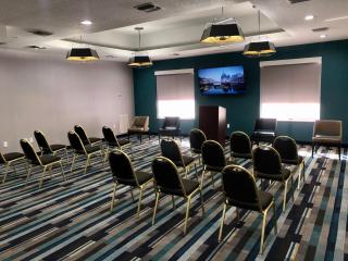La Quinta by Wyndham Tampa Central - Tampa - 1