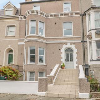 Sea Coast Apartment by Seaside Llandudno - Llandudno - 4