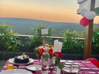 Leela Resort, The Exotic Boutique Hotel - Pure Veg - Mahabaleshwar - 2