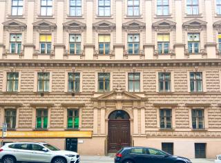 Spacious Apartment for 4 near Ringstrasse & Metro U2 - 5
