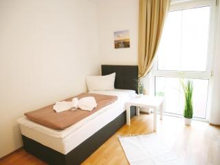 SUNNYHOME Monteurwohnungen und Apartments in Schwandorf - Schwandorf in Bayern - 5
