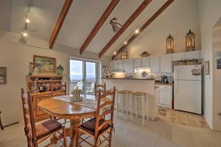 Beautiful Beech Mountain Condo with Private Balcony! - Beech Mountain - 4