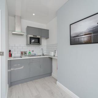 Coastal Gem Apartment by Seaside Llandudno - Llandudno - 3