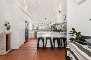 Tuscan style ocean beach escape on the Peninsula only 400m to beach - Saint Andrews Beach - 4