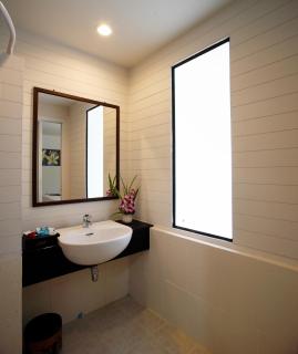 Adema Boutique Karon - Karon Beach - 6
