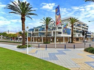 Blue Coral Terrace Coast Luxury 31 - The Entrance - 2