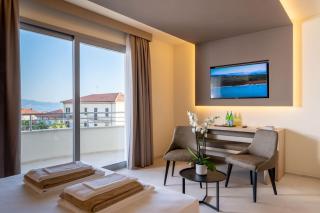Palace Lido Hotel & Suites - Marina di Cecina - 3