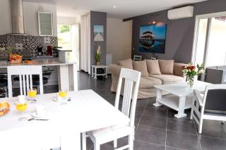 Villa spacieuse à Arès avec piscine privée et jacuzzi - 2