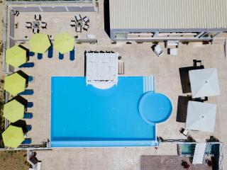 Kouros Apartments & Studios By Hotelius - Agios Stefanos - 3