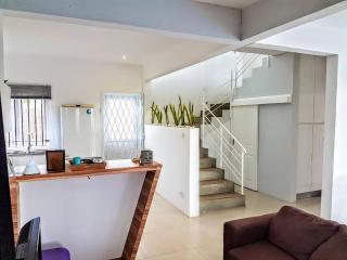 Exceptional Villa Albion + Pool - Albion - 7