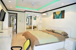 Sleek 1 bed condo Jomtien - 2