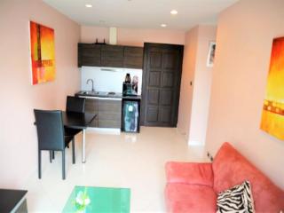 Park Lane Resort Jomtien - Condo Sleeps 2 - 6