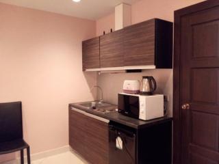 Park Lane Resort Jomtien - Condo Sleeps 2 - 3