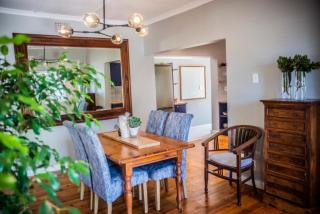 Seven on Flora- Hot Tub, Modern with amazing outside area - 1