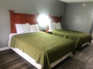 Rodeway Inn - North Little Rock - 4