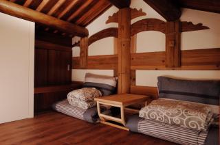 新龍頭古厝本館 Shin Long Tou B&B - Jinning - 9