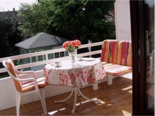 Exklusive Lage, sehr große Wohnung mit Gartenblick - FEWO Hämmerle Rot - Costanza - 3