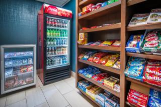 Holiday Inn Express & Suites Rocky Mount Smith Mountain Lake by IHG - Rocky Mount - 8
