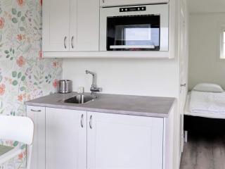 8 person holiday home in TRÄSLÖVSLÄGE - Träslövsläge - 2