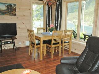 Two-Bedroom Holiday home in Olden 3 - Olden - 3