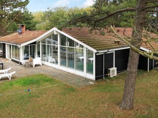 Six-Bedroom Holiday home in Humble - Humble - 0