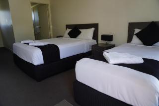 Dooley's Tavern & Motel Springsure - Springsure - 3