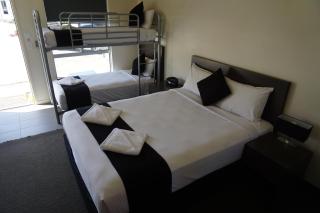 Dooley's Tavern & Motel Springsure - Springsure - 6