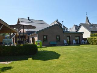 Child friendly Holiday Home in Waimes with Sauna - Waimes - 9