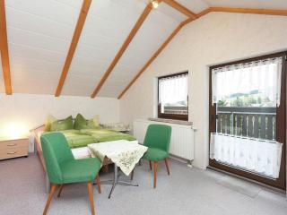 Holiday Home in Altenfeld with Terrace - Altenfeld - 6