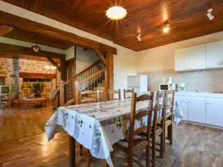 Comfortable holiday home with garden - Cassaniouze - 2