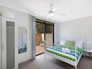 Sundowner Apartment 5 - The Entrance - 7