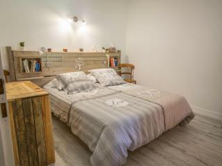 Holiday Home Saint-Martin with Pool - Saint-Martin-le-Redon - 9