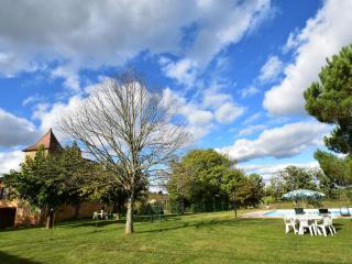 Holiday Home in Besse with Swimming Pool - Saint-Pompont - 3