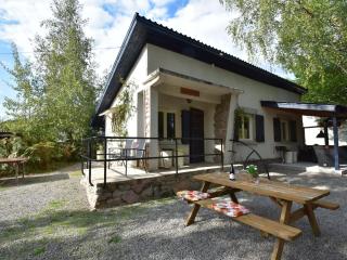 Modern holiday home with lovely garden - Saint-Honoré-les-Bains - 0