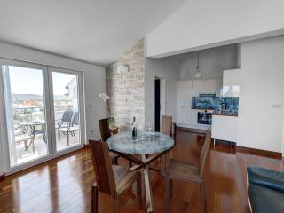 Apartment in Murter with bubble bath - Murter - 3